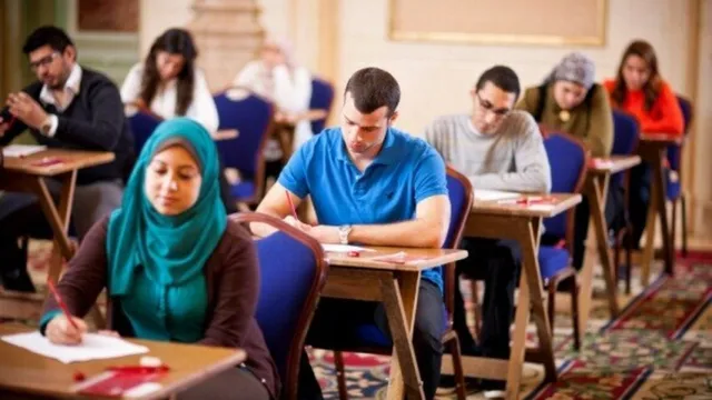 Pakistan Civil Service Exam: рдЧрд░реАрдмреА рдФрд░ рд╕рдВрдШрд░реНрд╖ рдХреЛ рдорд╛рдд рджреЗрдХрд░ рджреЛ рд╣рд┐рдВрджреВ рдпреБрд╡рд╛рдУрдВ рдиреЗ рд░рдЪрд╛ рдЗрддрд┐рд╣рд╛рд╕!