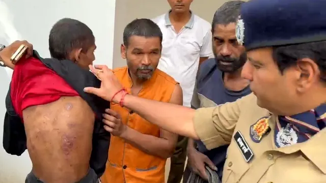Muzaffarnagar Bonded Laborers Tortured: рдореБрдЬрдлреНрдлрд░рдирдЧрд░ рдореЗрдВ рдмрдВрдзрдХ рдордЬрджреВрд░реЛрдВ рдХреЛ рджреА рд░реЛрдВрдЧрдЯреЗ рдЦрдбрд╝реЗ рдХрд░рдиреЗ рд╡рд╛рд▓реА рдпрд╛рддрдирд╛рдПрдВ, рд╢рд░реАрд░ рдХреЛ рдкреЗрдЪрдХрд╕ рд╕реЗ рдЧреЛрджрд╛!