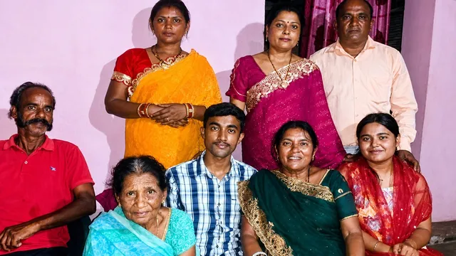 Aryan and Isha Sinha NEET Success celebrated by family members in Jharkhand.