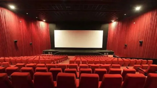 Hyderabad Cinema Fined 75000: फिल्म शुरू होने से पहले 22 मिनट तक दिखाए विज्ञापन, उपभोक्ता अदालत ने ठोका भारी जुर्माना