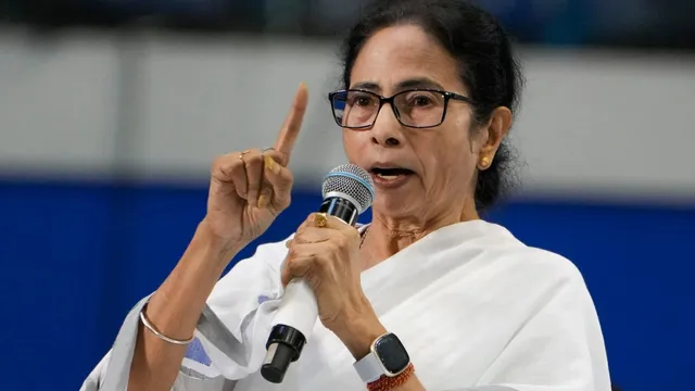 जिस बगावत से सत्ता के शिखर तक पहुंची थीं ममता बनर्जी, अब उसी बगावत और सिंबल विवाद के भंवर में फंसी TMC