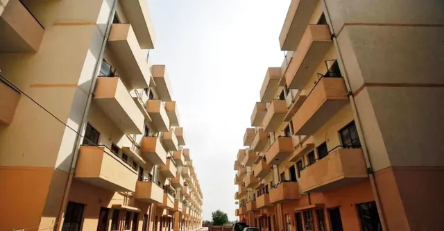 PM Awas Yojana: AI सर्वे ने खोली पोल, कानपुर में ट्रैक्टर और कार मालिक भी मांग रहे थे पक्के मकान