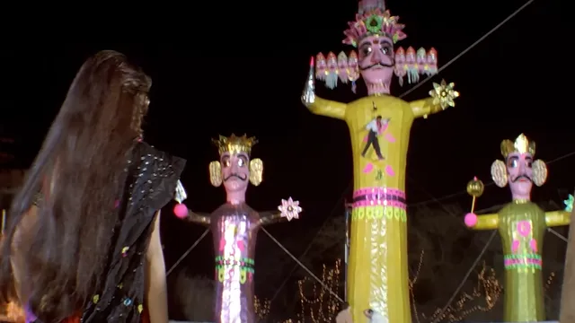 Rishi Kapoor and Madhuri Dixit dramatic face off in the iconic Prem Granth Climax scene against Vijayadashami backdrop